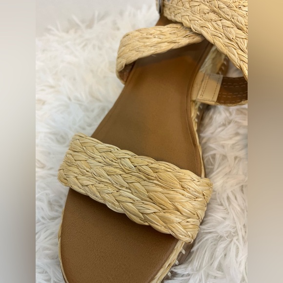 Universal Threads Kayla wedge heel memory foam insole women’s size 10 sandal - Picture 4 of 11